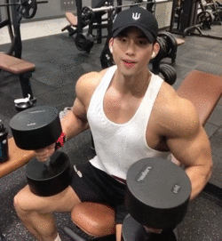 健身女攻_健身男主_关于健身女的小说