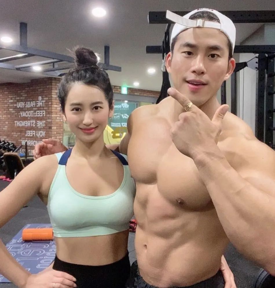 关于健身女的小说_健身男主_健身女攻
