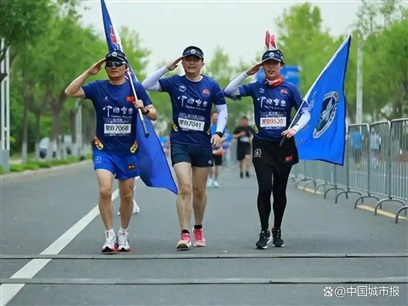 马拉松警察活动有哪些_警察马拉松赛_警察马拉松活动
